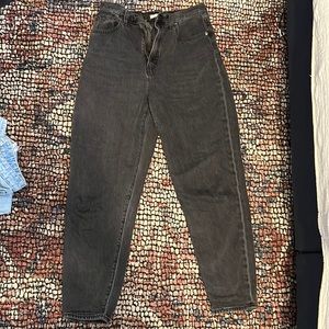 Levi’s High Loose Taper Jeans!
